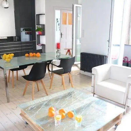 Art Dubois Apartment *
